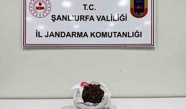 Şanlıurfa'da şüpheli araçta 1 kilo uyuşturucu ele geçirildi: 2 gözaltı