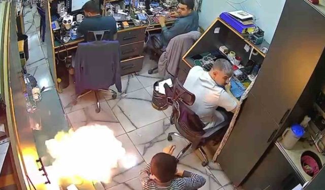 Şarjdaki telefon alev aldı