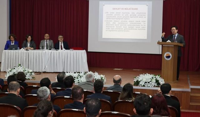 Sinop'ta 'Kamu Yönetiminde Güncel Konular' paneli