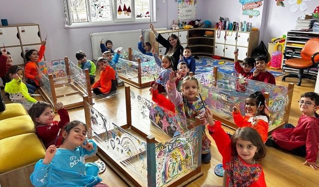 Sivas'ta çift dilli eğitim modeli, ingilizceyi ezberleyerek değil konuşarak öğreniyorlar