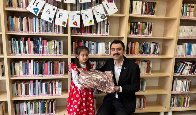 Susuz'da Kütüphane Haftası coşkusu: 'İyileştiren Kütüphane' temasıyla anlamlı program