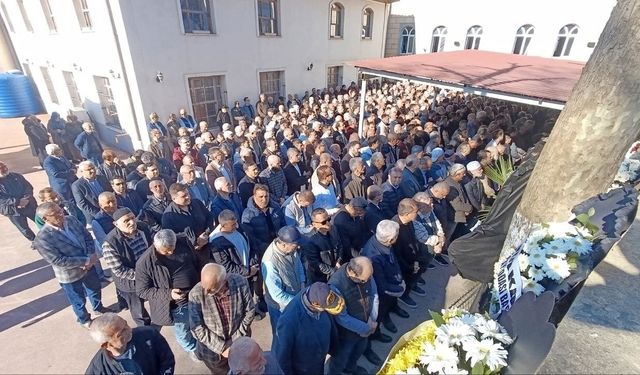 Tekirdağ Valisinin ağabeyi Sakarya'da son yolculuğuna uğurlandı