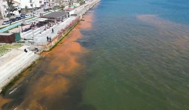 Tekirdağ'da sahil turuncuya büründü