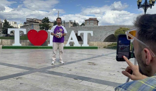 Tokat'ın tarihini futbol şovuyla tanıtıyor