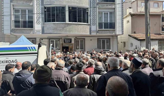 Trafik kazasında hayatını kaybeden kadın toprağa verildi