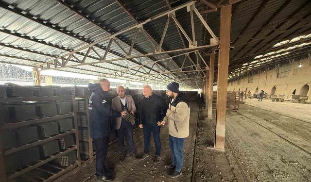 Tuğla fabrikasında üretim süreci incelendi