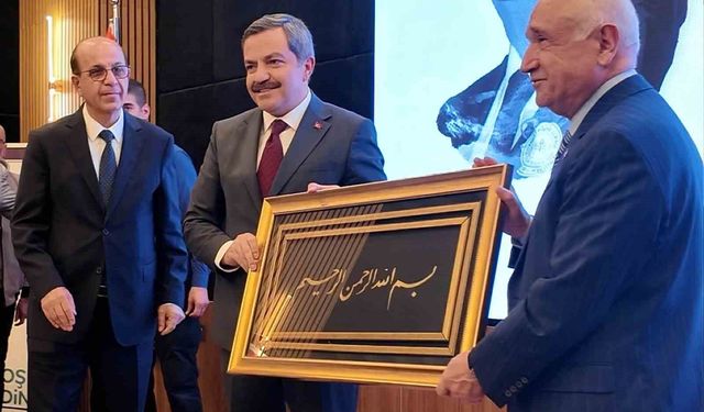 Turgut Özal, vefatının 33'üncü yılında MTÜ'de anıldı