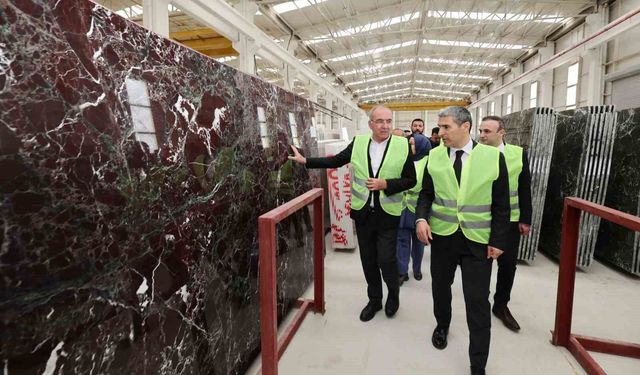 Vali Aktaş: 'İscehisar mermeri dünyanın dört bir yanında yapıları süslüyor'