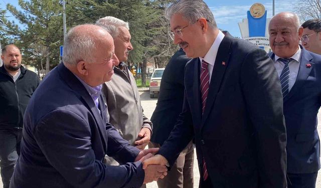 Vali Yılmaz, Alpu'da hem vatandaşla buluştu, hem çalışmaları denetledi