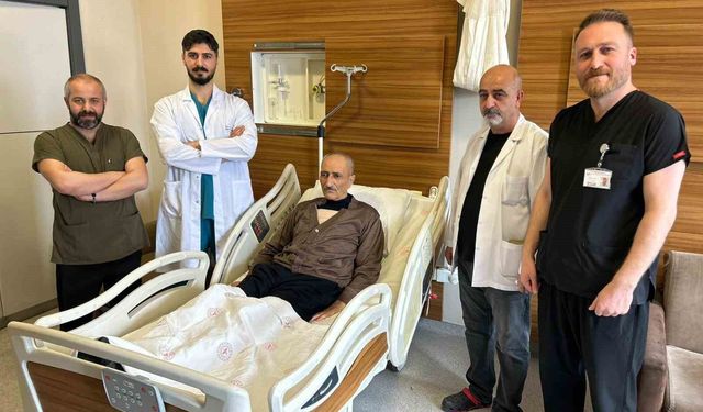 Van'da 25 dakika kalbi duran hasta bypass ameliyatıyla kurtarıldı