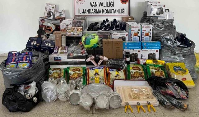 Van'da gümrük kaçağı malzeme ele geçirildi