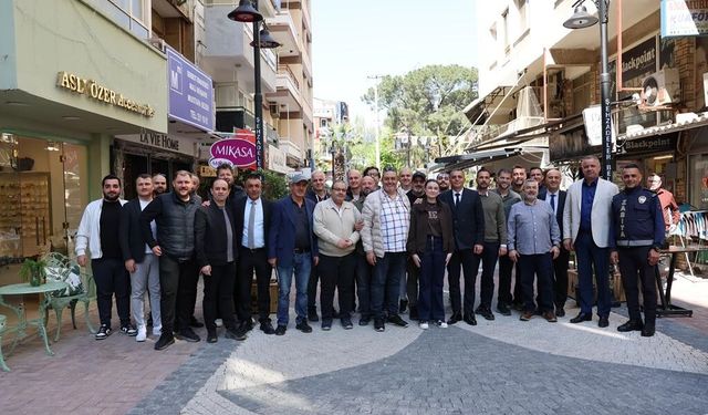 Yenilenen Sevgi Yolu esnafından Başkan Şimşek'e kahvaltılı teşekkür