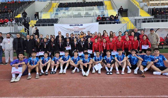 Yozgat'ta 288 sporcunun katıldığı Okul Sporları Futbol Müsabakaları tamamlandı