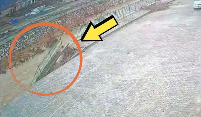 Yüksekova'da istinat duvarı çöktü