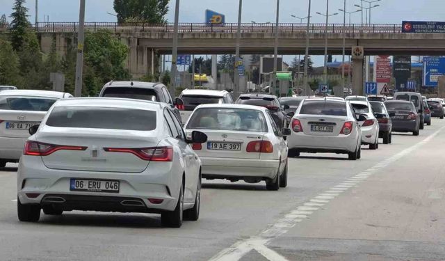 43 ilin geçiş noktasında bayram hareketliliği devam ediyor