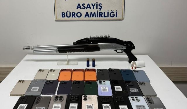 Akşehir'de kaçak cep telefonu operasyonu