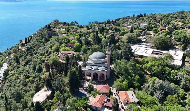 Alanya Kalesi'ndeki 800 yıllık miras turist akınına uğruyor