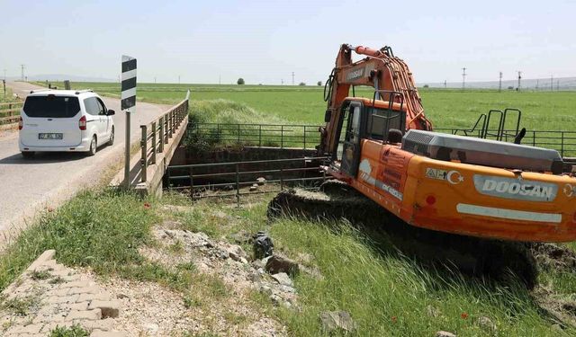 Araban'daki 'çapraz köprü' için yenileme çalışması başladı