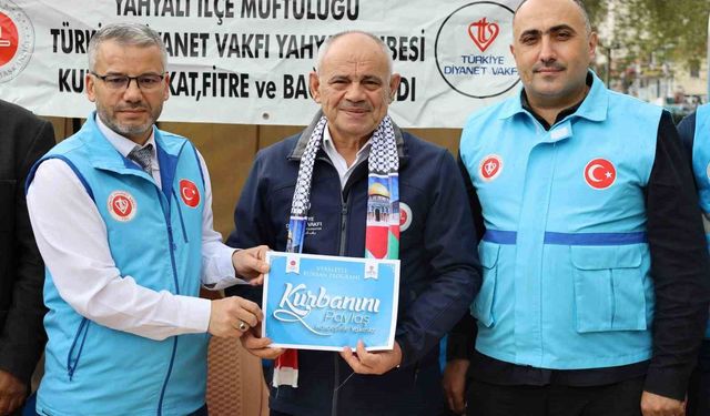 Başkan Öztürk'ten Türkiye Diyanet Vakfı'na vekaletle kurban bağışı