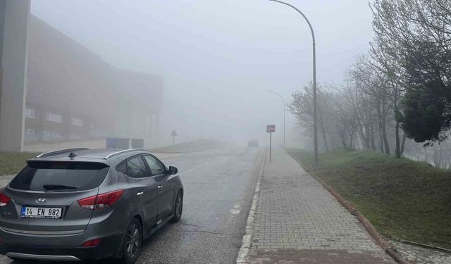 Bolu'da sis görüş mesafesini düşürdü