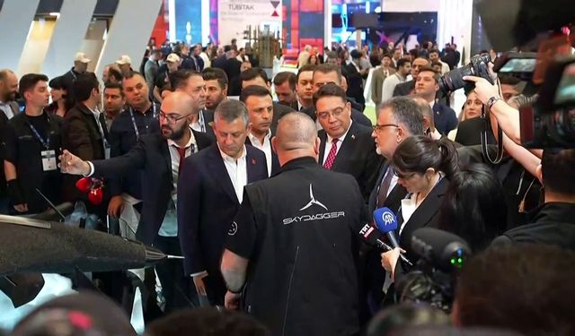 CHP lideri Özgür Özel 'Kaan'ın yerli milli motoruyla uçacağı günü dört gözle bekliyoruz'