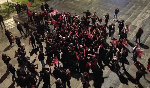 Çorum FK taraftarları yarı final galibiyetini coşkuyla kutladı