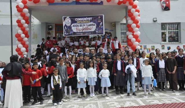 Cumhuriyet İlk ve Ortaokulu'nda 'Bilim ve Sanat Şöleni' düzenlendi
