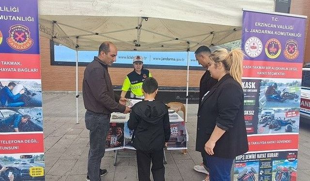 Erzincan'da jandarmadan bayramda emniyet kemeri farkındalığı
