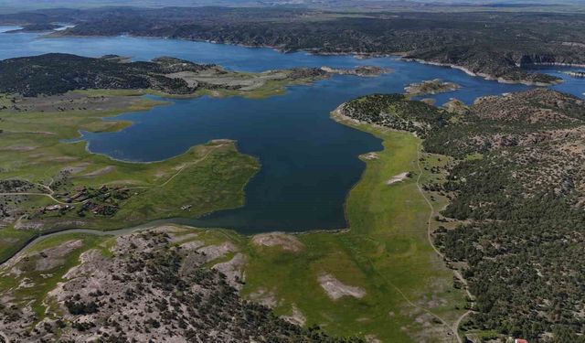 Eskişehir'de yağışlar Porsuk Barajı'na can suyu oldu