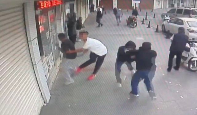 Gaziantep'te silahlı kavgada 4 kişi yaralandı: O anlar kamerada