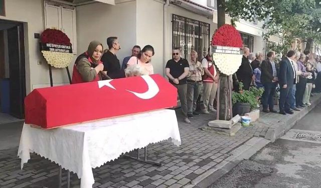 Gemlikli astsubay son yolculuğuna uğurlandı