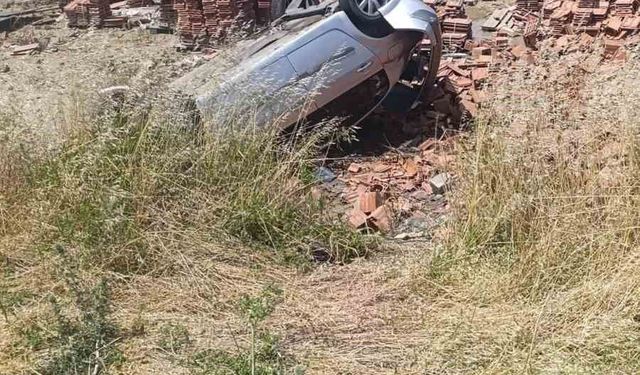 Hatay'da motosiklete çarpan otomobil takla attı: 1 ölü, 1 yaralı