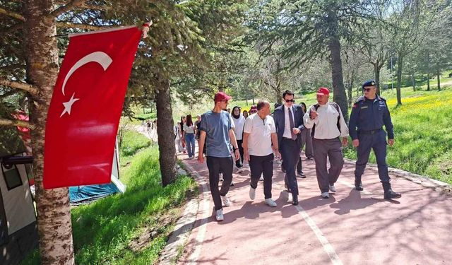 Hisarcık MYO öğrencileri Gölcük Yaylasında doğa yürüyüşüne katıldı