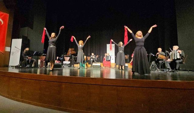 İzmirli sanatçı, uluslararası akordeon festivalinde jüri üyeliği yaptı