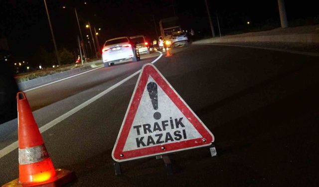 Kilis'te motosiklet ile otomobil çarpıştı: 2 yaralı