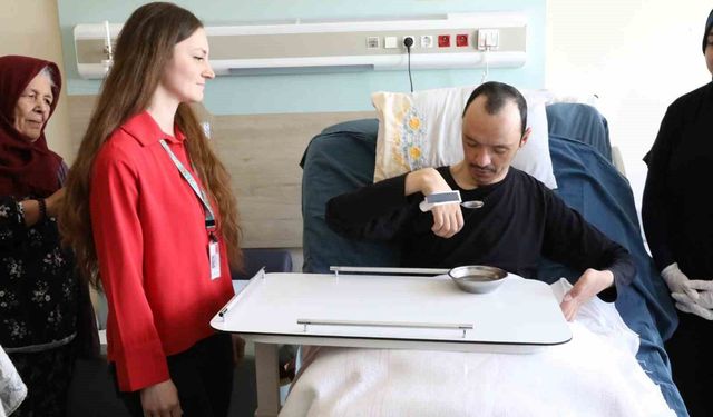 Kütahya'da iş kazası sonrası felç kalan hastaya kişiye özel çözüm