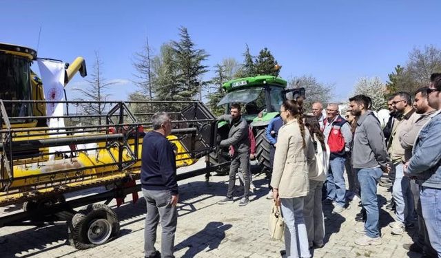 Kütahya'da ziraat mühendislerine 'Biçerdöver Kontrolörü Yetiştirme' kursu