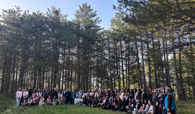 Kütahyalı kız öğrenciler Murat Dağı Kampı'nda buluştu