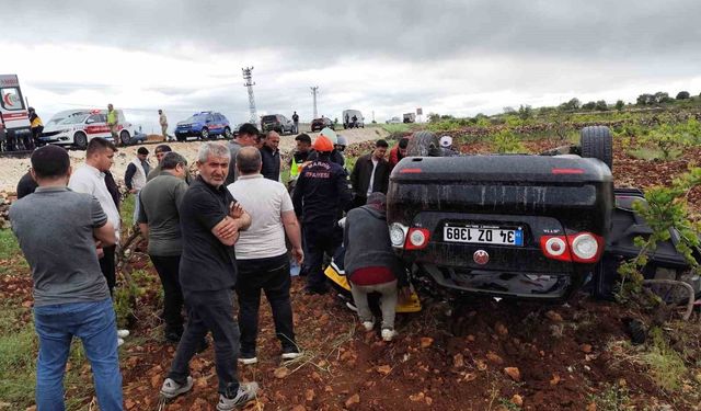 Mardin'de otomobil devrildi: 1 ölü, 2 yaralı