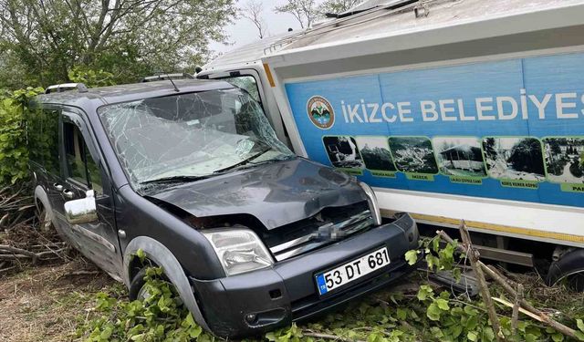 Ordu'da çöp kamyonu ile otomobil çarpıştı: 3 yaralı