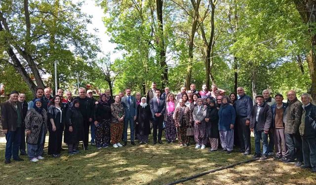 Pınarhisar protokolü çiftçiyle kahvaltıda buluştu