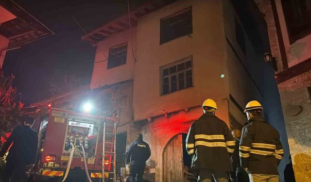 Safranbolu'da 2 katlı müstakil evde yangın paniği