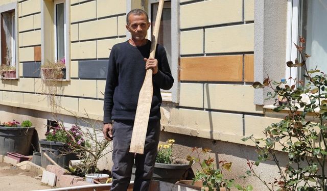 Sakarya'da taşkın sonrası 'Venedik' manzarası: Evine kayıkla gitti
