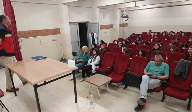 Simav'da öğrencilere doğa ve tarım eğitimi