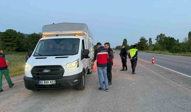 Simav'da yol kontrol faaliyeti