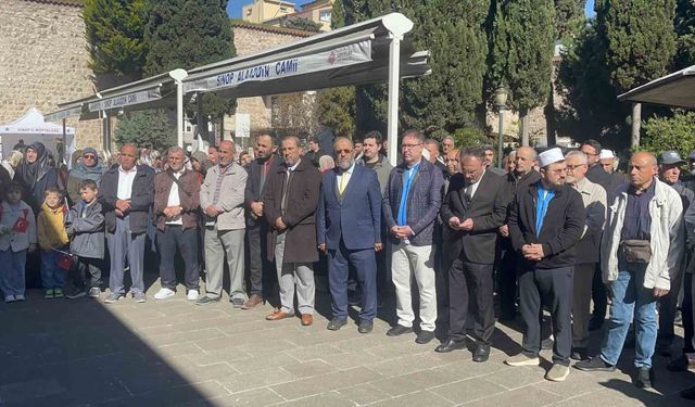 Sinop'ta hacı adayları dualarla uğurlandı