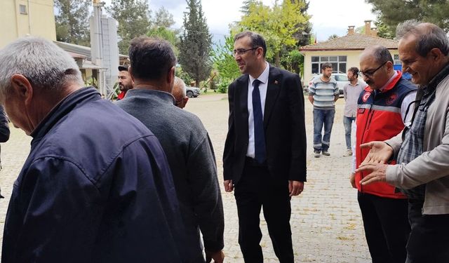 Uşak'ta tarımsal üretim ve kooperatifçilik için İnay köyünde saha incelemesi yapıldı