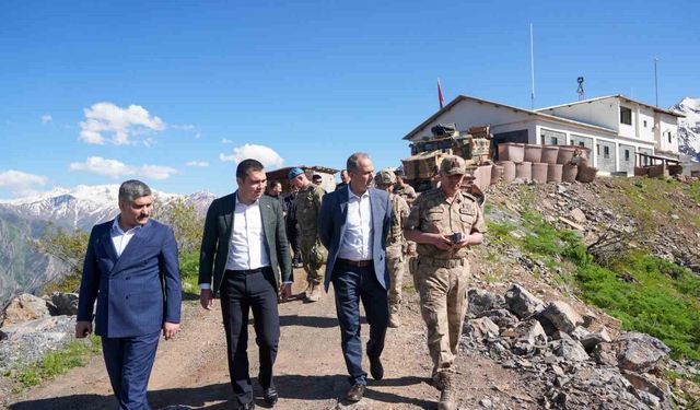 Vali Taşyapan, güvenlik güçleriyle bir araya geldi
