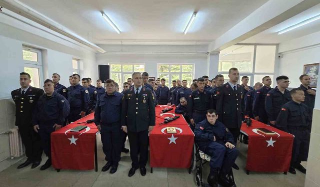 Yozgat'ta 21 özel genç bir günlüğüne asker oldu