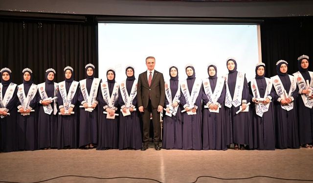 75 hafız öğrenci icazet belgesine kavuştu